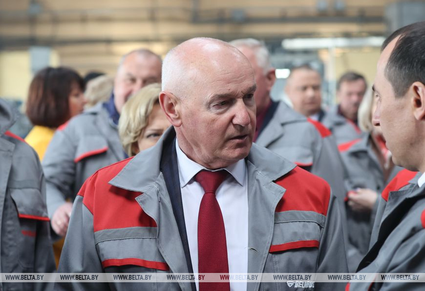 Директор предприятия Василий Смальцер Директор предприятия Василий Смальцер