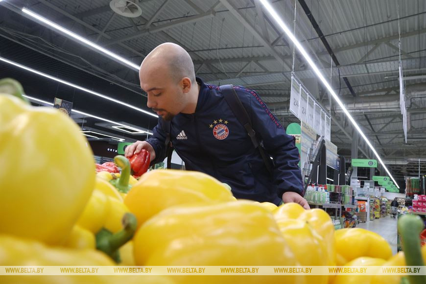 Олег Свавицкий во время конкурса "Копейка в копейку" Олег Свавицкий во время конкурса "Копейка в копейку"