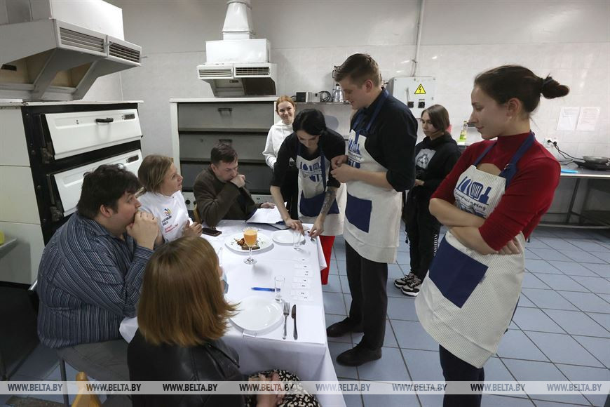 Во время защиты конкурсных блюд Во время защиты конкурсных блюд