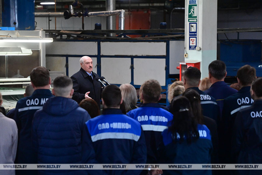 Во время встречи с трудовым коллективом Во время встречи с трудовым коллективом