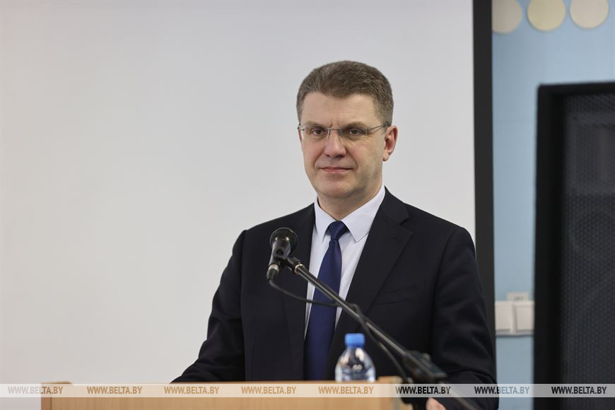 Председатель Мингорисполкома Владимир Кухарев Председатель Мингорисполкома Владимир Кухарев