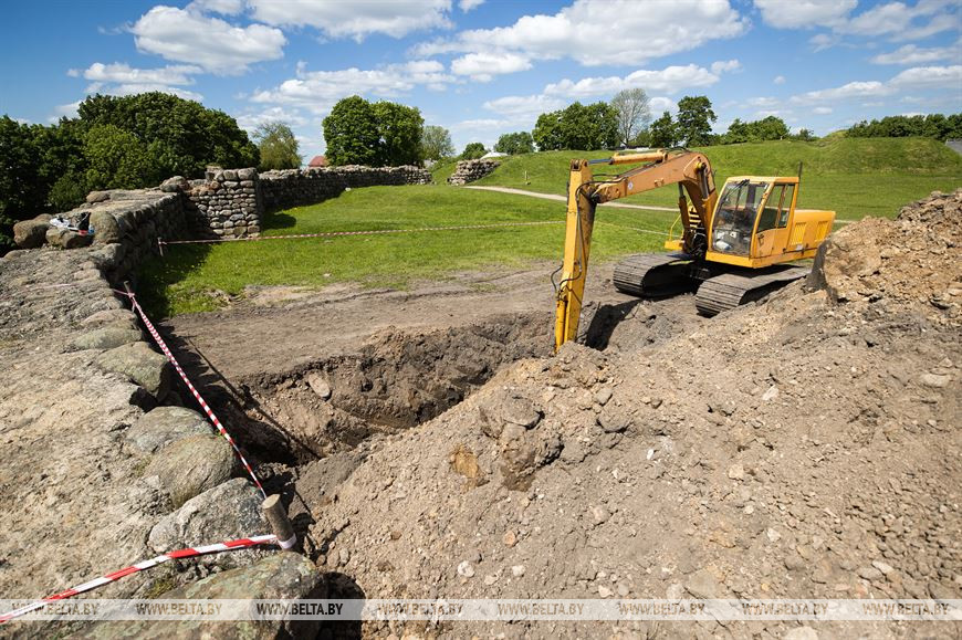 Сооружение водоотвода с территории замка Сооружение водоотвода с территории замка