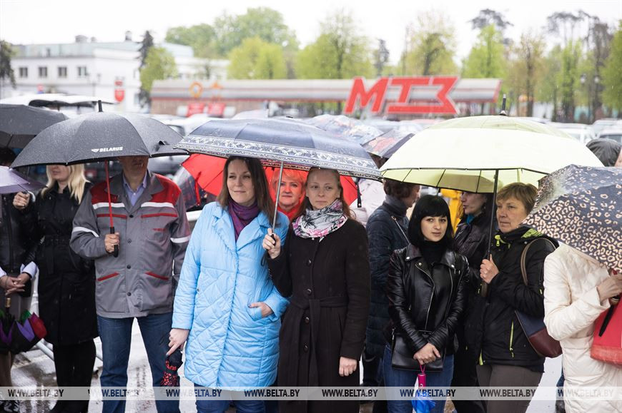 Во время торжественного открытия фотовыставки Во время торжественного открытия фотовыставки
