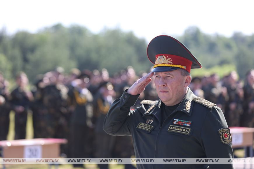 Министр обороны Виктор Хренин Министр обороны Виктор Хренин