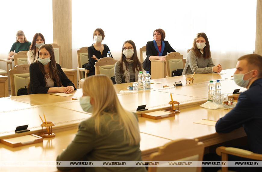 Во время встречи Во время встречи