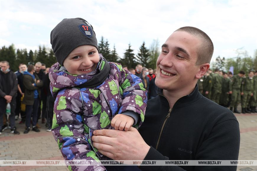 Дмитрий Клопов с племянником Владиславом Жуковским Дмитрий Клопов с племянником Владиславом Жуковским
