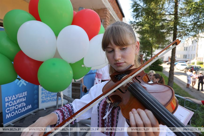 Во время церемонии Во время церемонии