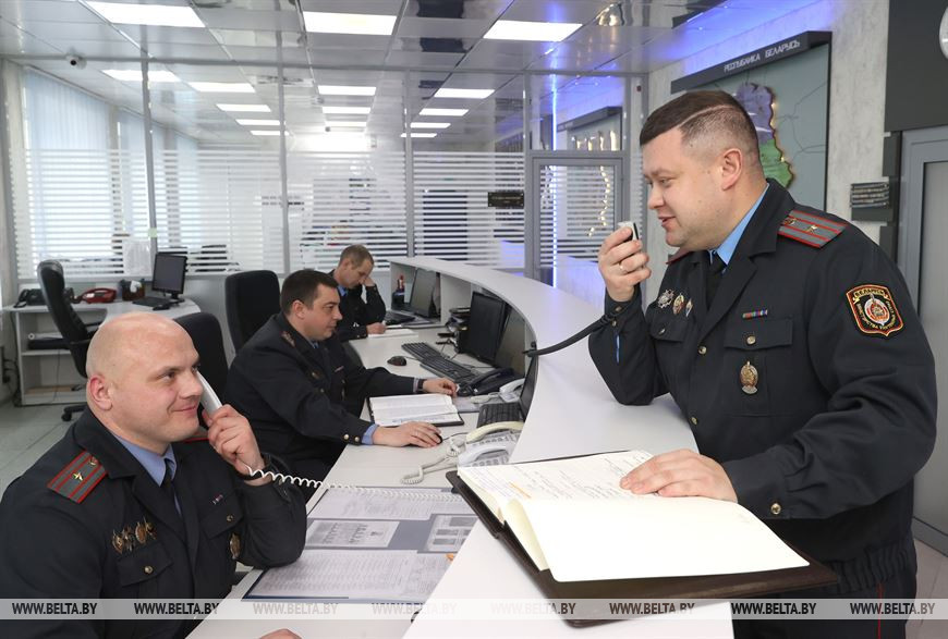 В оперативно-дежурной части УВД