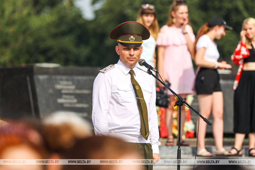 Начальник военной кафедры Денис Чернов
