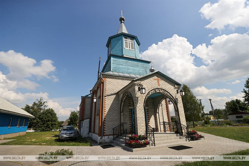 Свято-Рождества Богородичная церковь в деревне Луково. Свято-Рождества Богородичная церковь в деревне Луково.
