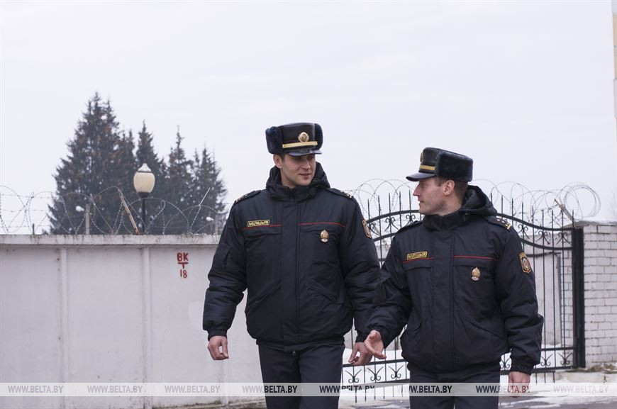 Участковые инспекторы ИДН Первомайского РОВД Тимур Ржевский и Валерий Величко