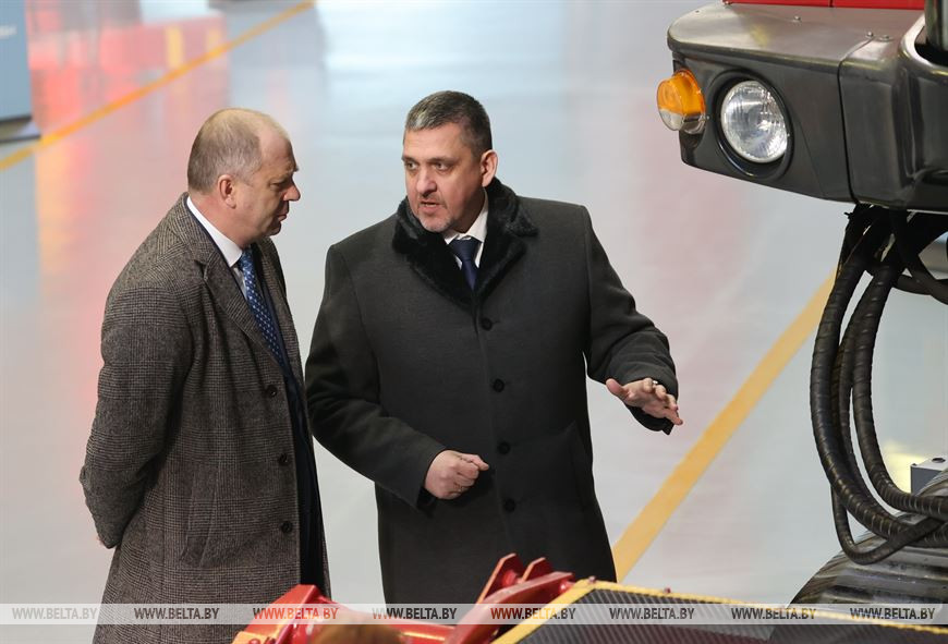 Председатель Следственного комитета Иван Носкевич и генеральный директор ОАО "Гомсельмаш" Александр Новиков