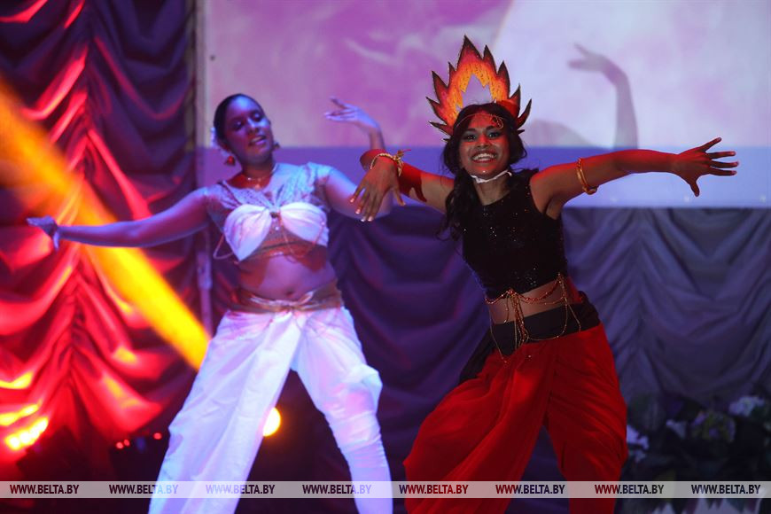 Студента 3 курса факультета иностранных учащихся Маниша Карунадика Студента 3 курса факультета иностранных учащихся Маниша Карунадика