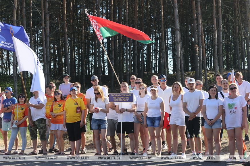 Во время торжественного открытия фестиваля Во время торжественного открытия фестиваля
