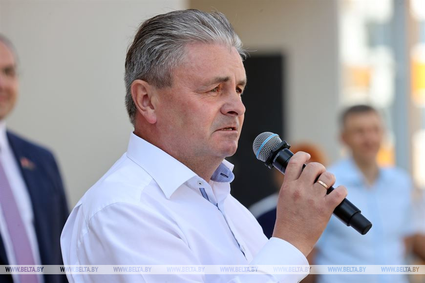 Генеральный директор подрядной строительной организации ОАО "Гомельский ДСК" Александр Гончаров во время выступления Генеральный директор подрядной строительной организации ОАО "Гомельский ДСК" Александр Гончаров во время выступления