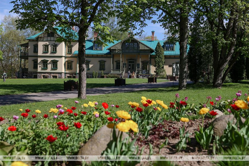 Музей "Лошицкая усадьба" Музей "Лошицкая усадьба"