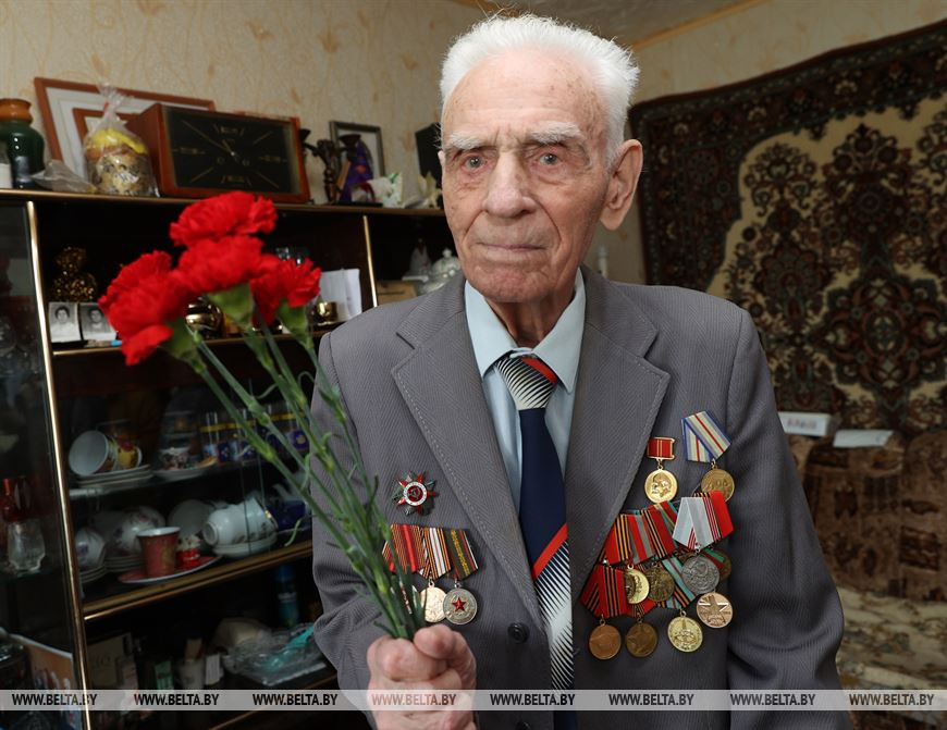 Ветеран войны Анатолий Жариков Ветеран войны Анатолий Жариков