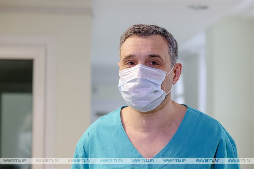 Заведующий отделением реанимации и анестезиологии с палатами интенсивной терапии Юлий Рубинштейн Заведующий отделением реанимации и анестезиологии с палатами интенсивной терапии Юлий Рубинштейн