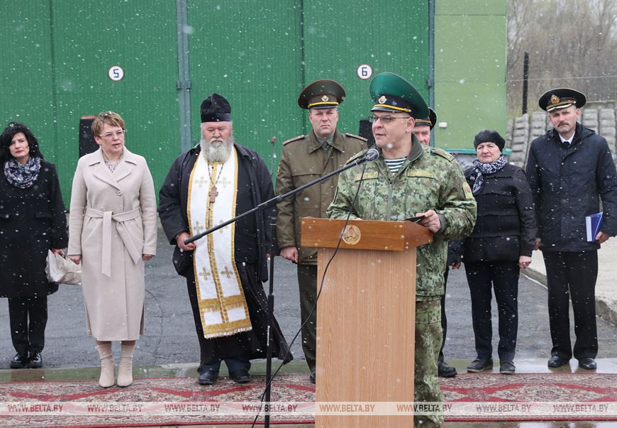 Начальник Гомельской пограничной группы Владислав Бруев во время выступления Начальник Гомельской пограничной группы Владислав Бруев во время выступления