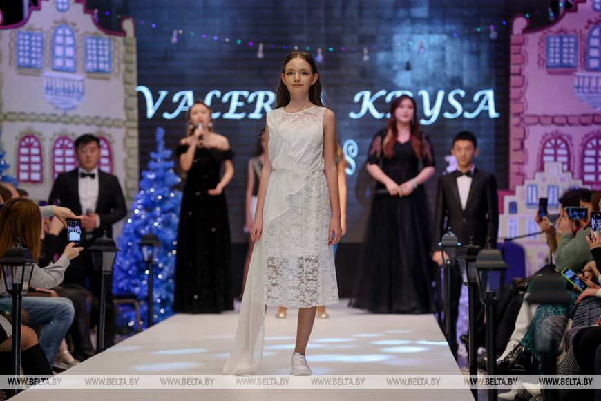 Во время показа дизайнера Валерии Крыса Во время показа дизайнера Валерии Крыса