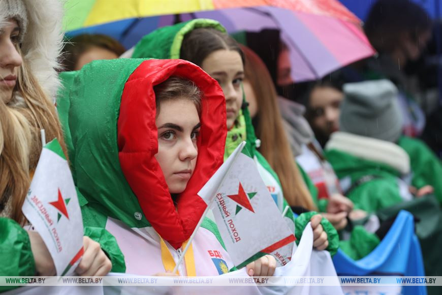 Во время митинга Во время митинга