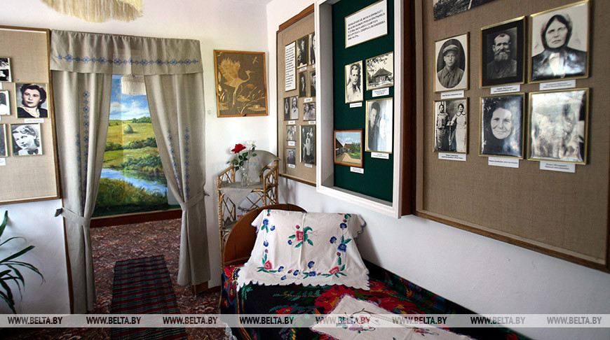 Музей Ивана Мележа в деревне Глинище. 2008 год Музей Ивана Мележа в деревне Глинище. 2008 год