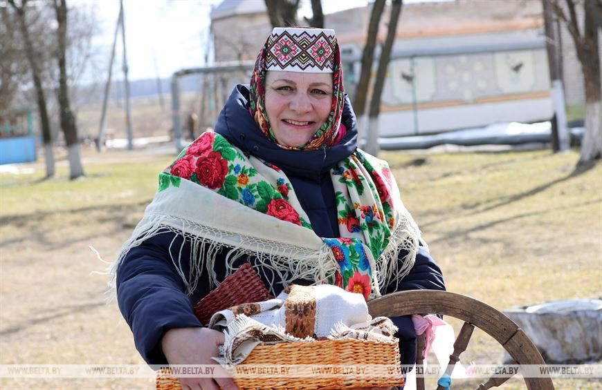 Участница обряда Алла Мигачева