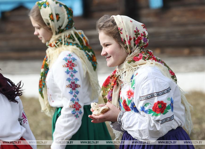 Участница обряда Альбина Мороз