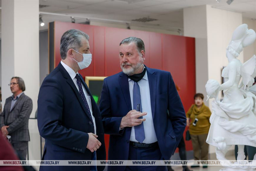 Заместитель министра информации Игорь Бузовский и ректор БГАИ Михаил Борозна