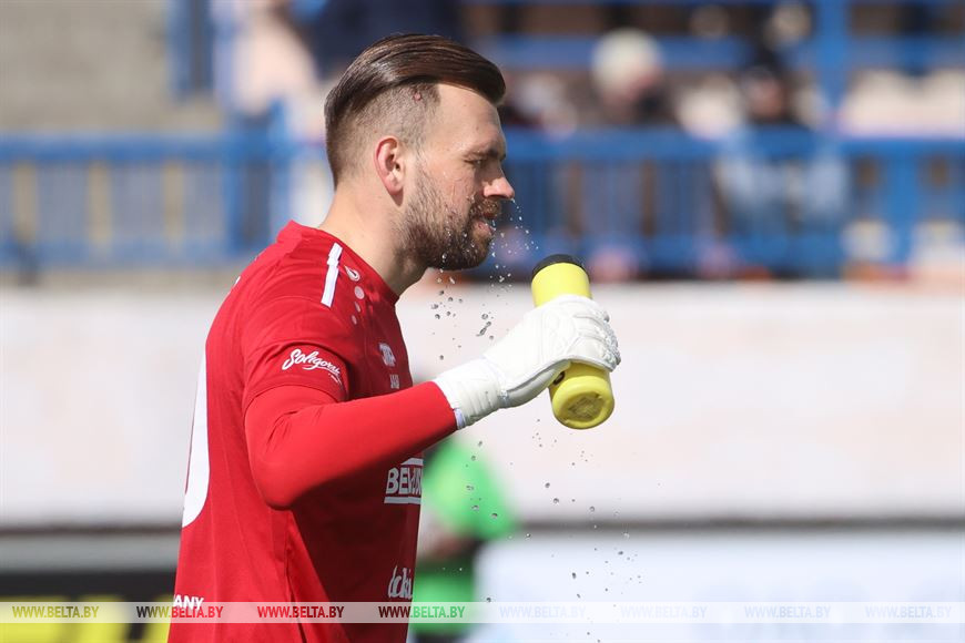 Вратарь "Шахтера" Александр Гутор Вратарь "Шахтера" Александр Гутор