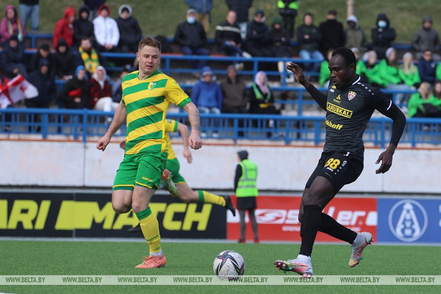 С мячом Дарбо Дембо С мячом Дарбо Дембо