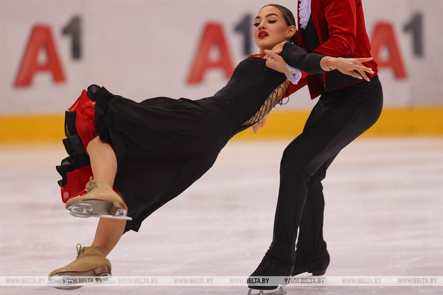 Виктория Семенюк и Илья Юхимук