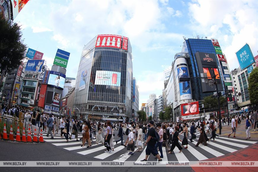 Сибуйский диагональный пешеходный переход, самый большой и самый известный диагональный пешеходный переход Японии
