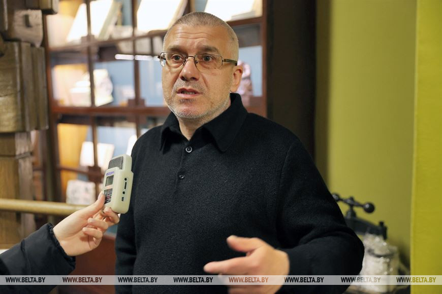 Историк, филокартист и коллекционер Владимир Лиходедов Историк, филокартист и коллекционер Владимир Лиходедов