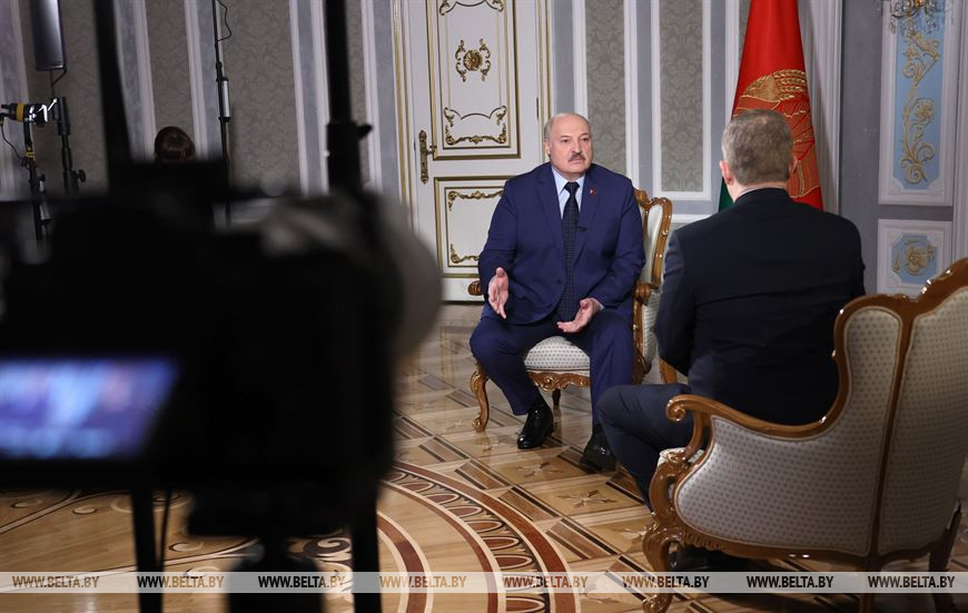 Во время интервью