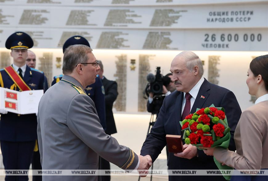 Генеральный прокурор Андрей Швед награжден орденом "За службу Родине" III степени Генеральный прокурор Андрей Швед награжден орденом "За службу Родине" III степени