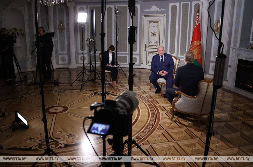 Во время интервью