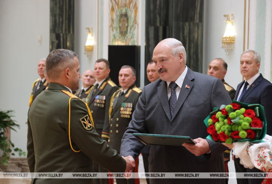 Выпускнику факультета Генерального штаба Военной академии Денису Глобусу объявлена Благодарность Президента