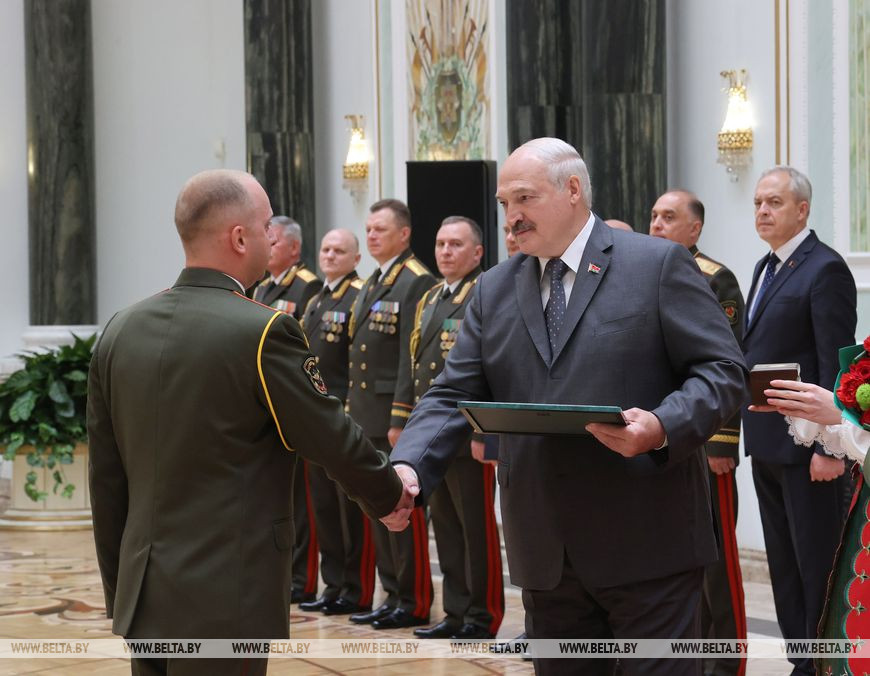 Выпускнику Военной академии связи Министерства обороны РФ Максиму Пастушенку объявлена Благодарность Президента