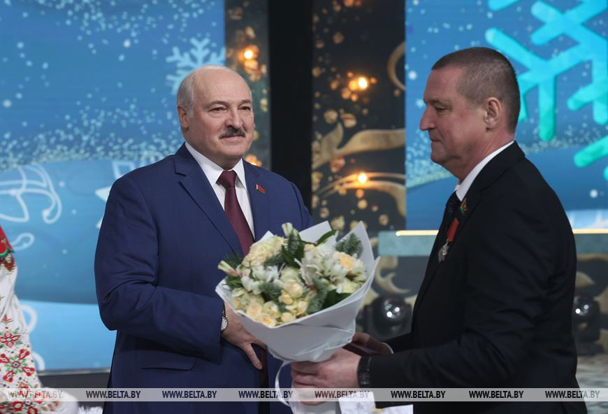 Заместитель председателя Совета Республики Леонид Заяц награжден орденом Отечества III степени