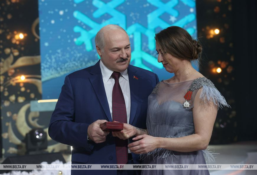 Ордена Отечества III степени удостоена инструктор по спорту спортивной команды Министерства внутренних дел Надежда Попок