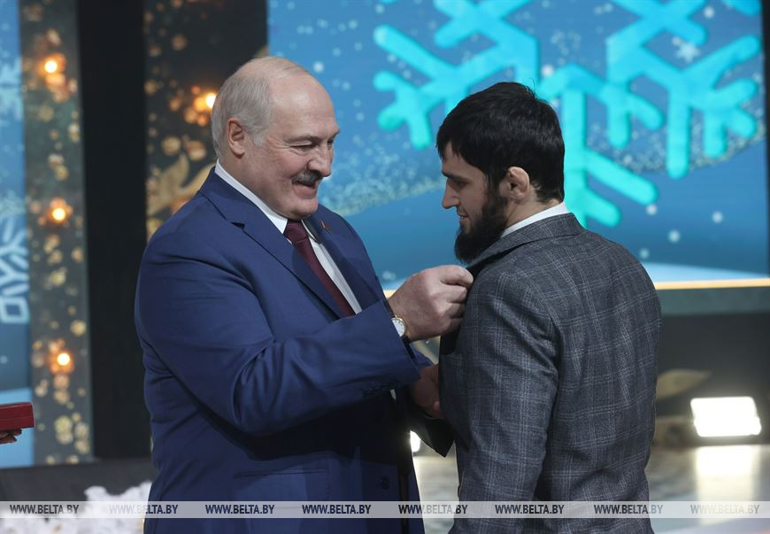 Спортсмен-инструктор национальной команды Республики Беларусь по борьбе вольной Магомедхабиб Кадимагомедов награжден орденом Почета