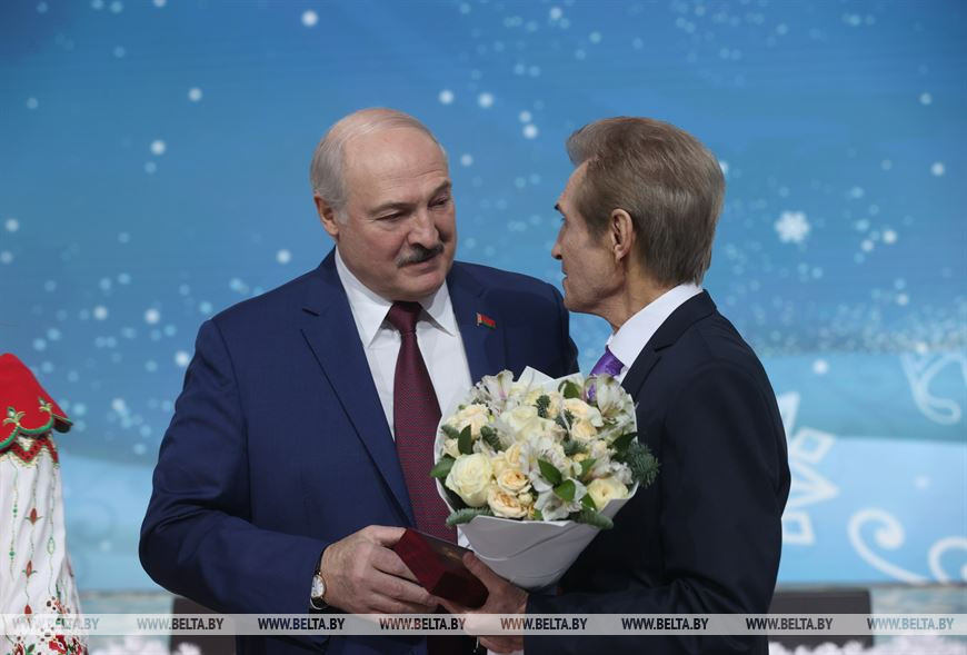 Звания народного артиста Беларуси удостоен артист эстрады Владимир Провалинский