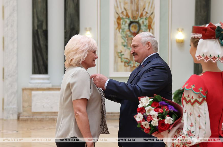 Тренер-преподаватель по самбо Бобруйского государственного училища олимпийского резерва Нонна Жуковец удостоена почетного звания "Заслуженный тренер Республики Беларусь"