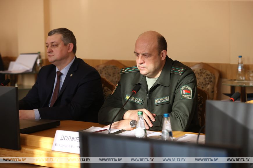 Во время заседания
