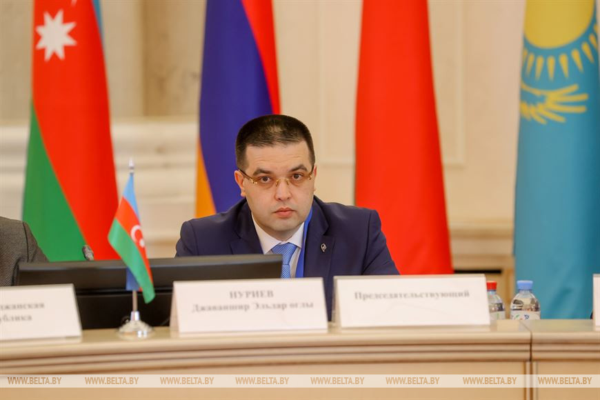 Начальник Главного управления предварительного расследования налоговых преступлений Государственной налоговой службы при Министерстве экономики Азербайджанской Республики Нуриев Джаваншир Эльдар оглы Начальник Главного управления предварительного расследования налоговых преступлений Государственной налоговой службы при Министерстве экономики Азербайджанской Республики Нуриев Джаваншир Эльдар оглы