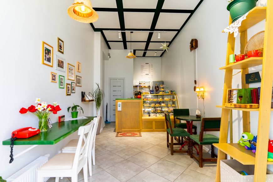 Кофейня-пекарня-кондитерская в стилобате дома "Стамбул" Кофейня-пекарня-кондитерская в стилобате дома "Стамбул"