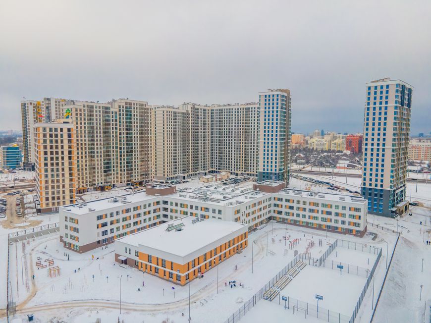 Новая школа в Minsk World в квартале "Чемпионов" (открыта в сентябре 2022 года) Новая школа в Minsk World в квартале "Чемпионов" (открыта в сентябре 2022 года)