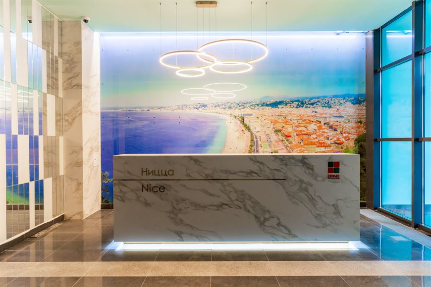 Лобби готового дома "Ницца" в квартале "Средиземноморский" Лобби готового дома "Ницца" в квартале "Средиземноморский"