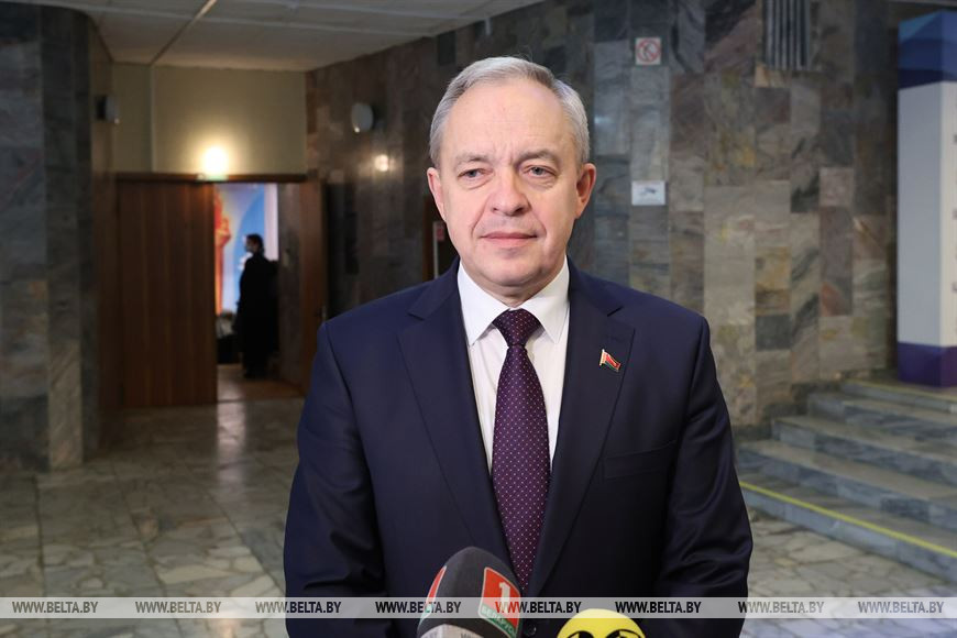 Игорь Сергеенко